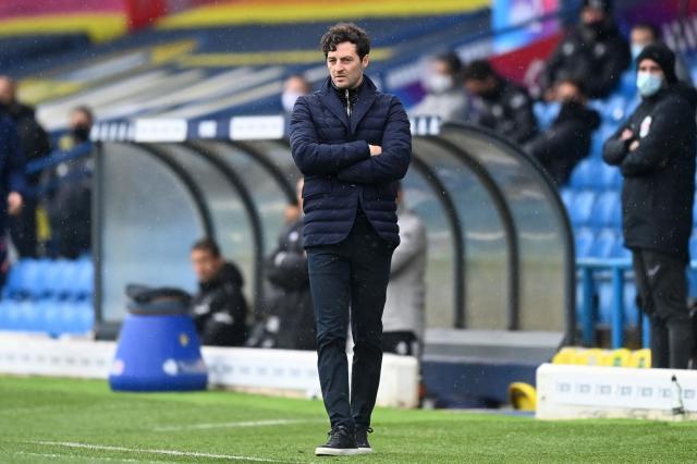 www 49图库-热刺遭争议判罚再次远离前四 29岁嫩帅吞英超首败