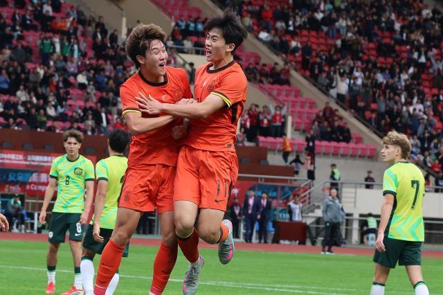 49图库 官网-热身-杨铭锐破门依合散扑点 U19国足1比0澳大利亚