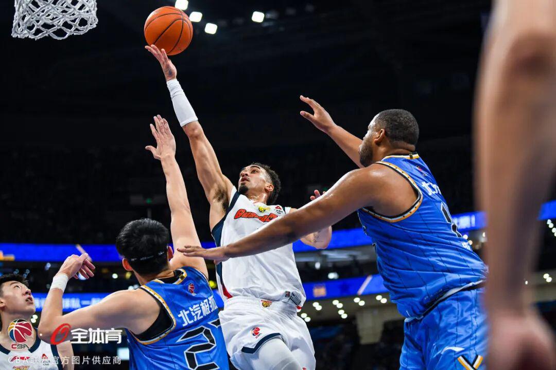 49图库官方版-鏖战五棵松,华南虎拼至最后憾负北京
